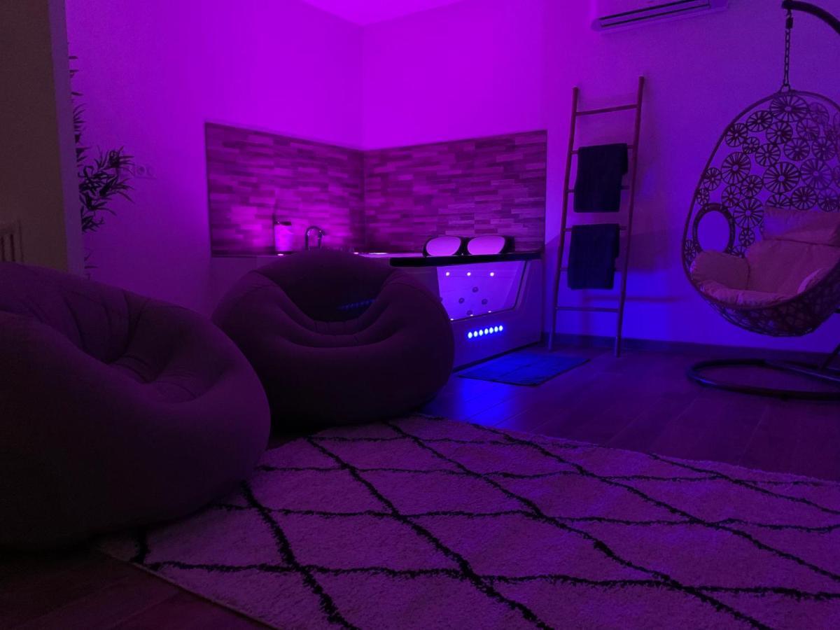 Appartement Cosy Jacuzzy Luxe Gare De Tolone Esterno foto